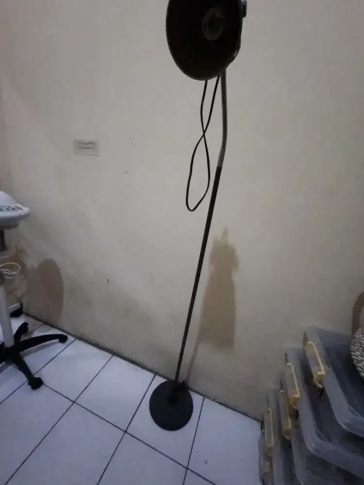 Informa Eglare lampu lantai bisa untuk facial klinik kecantikan, salon