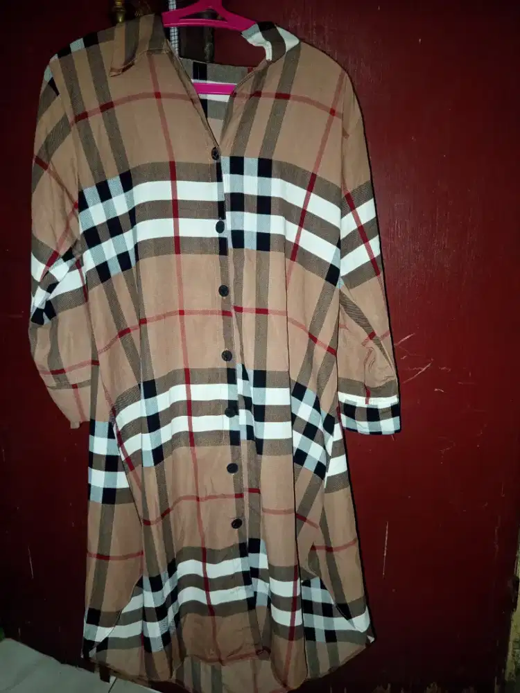 Preloved dress Wanita - Pemakaian pribadi