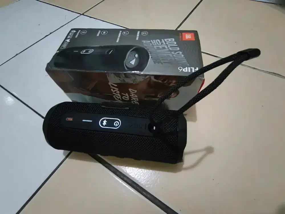Di jual Speaker JBL flip 6