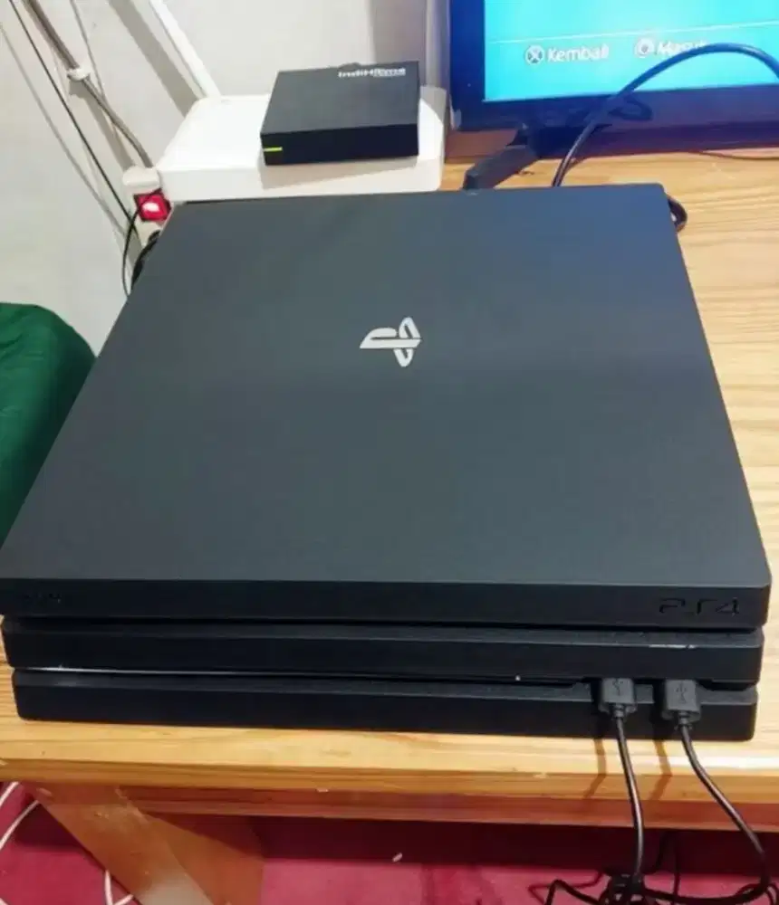 PS4 PRO SONY 1TB ORIGINAL