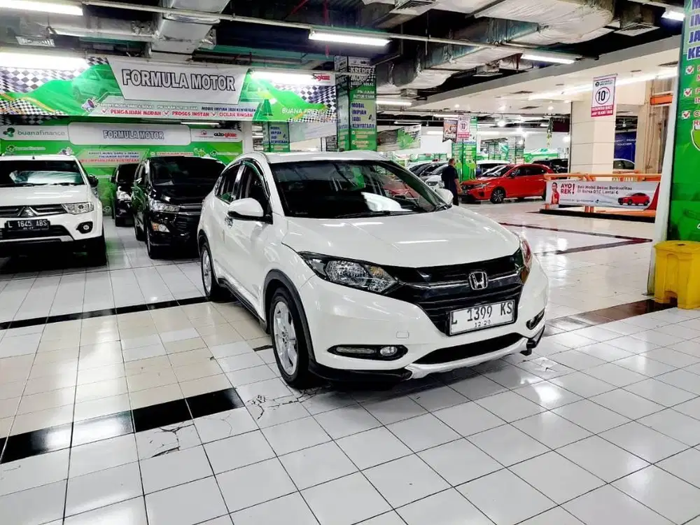 Honda HRV E CVT AT thn 2015