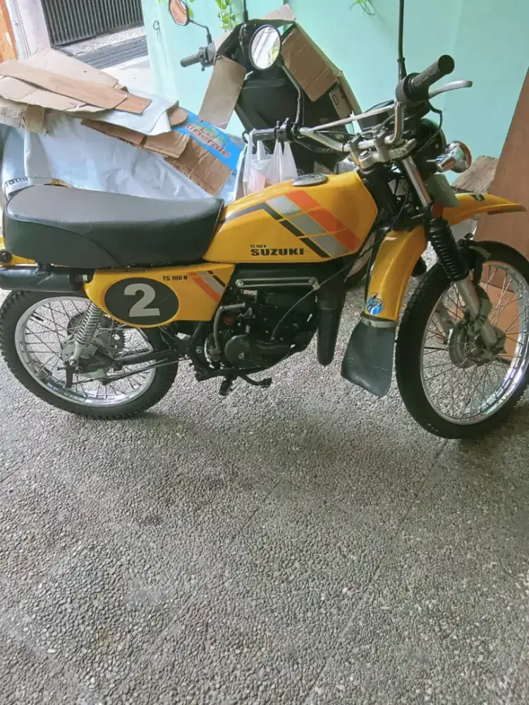 Suzuki Ts 100 1983