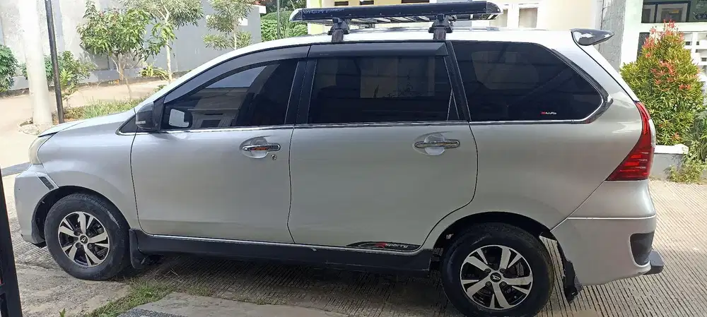 Daihatsu Xenia 2016 Bensin