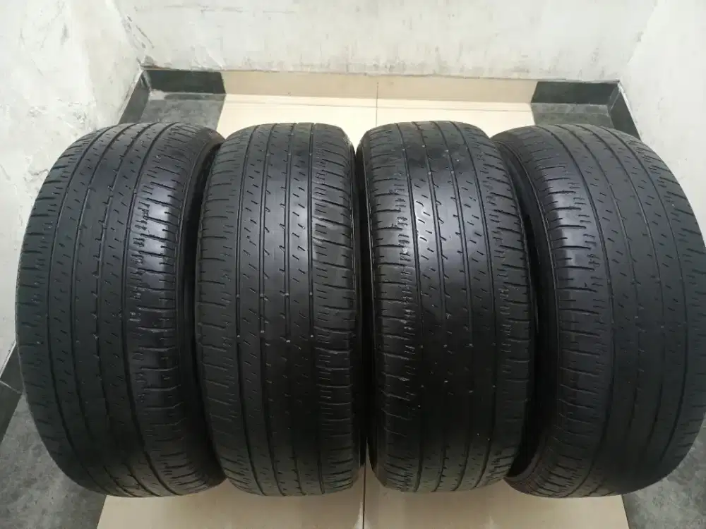 Dijual Ban Merek Bridgestone Duller HL ukuran 235 60 18 ada 4 ekor