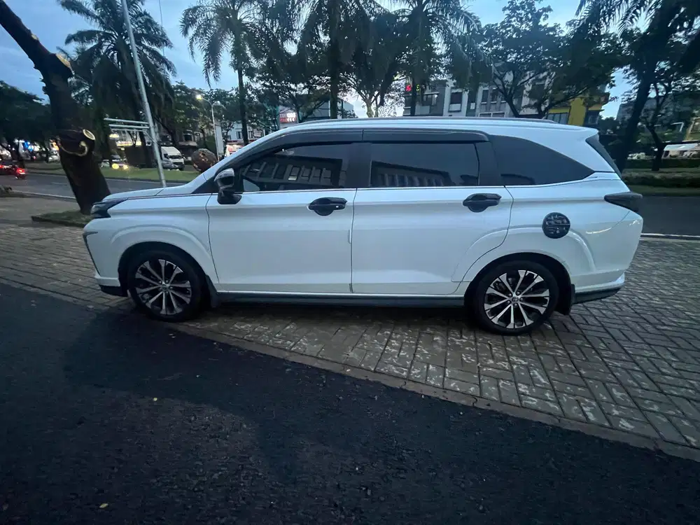 Toyota VELOZ Q TSS AT