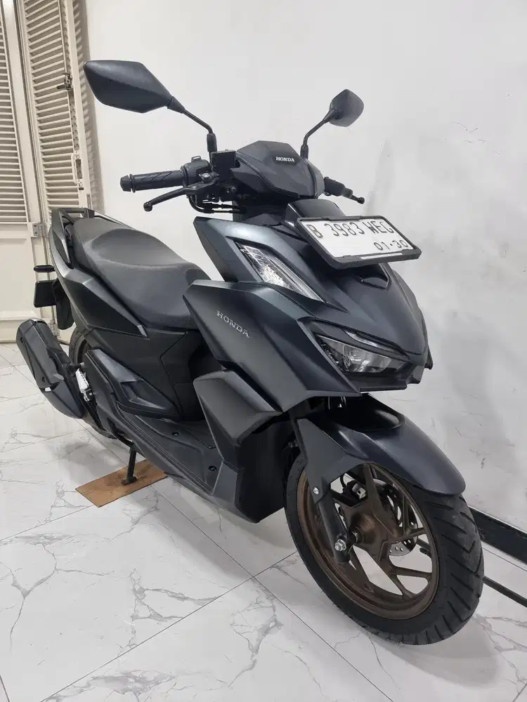 KM 2 RB Honda New Vario 160 Keyless ESP CBS ISS 2025 Bln 1 Gress