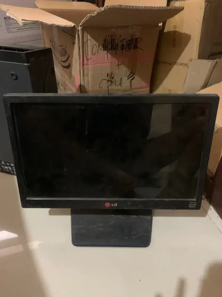 JUAL LCD MONITOR LG 16 inch & CPU LENOVO