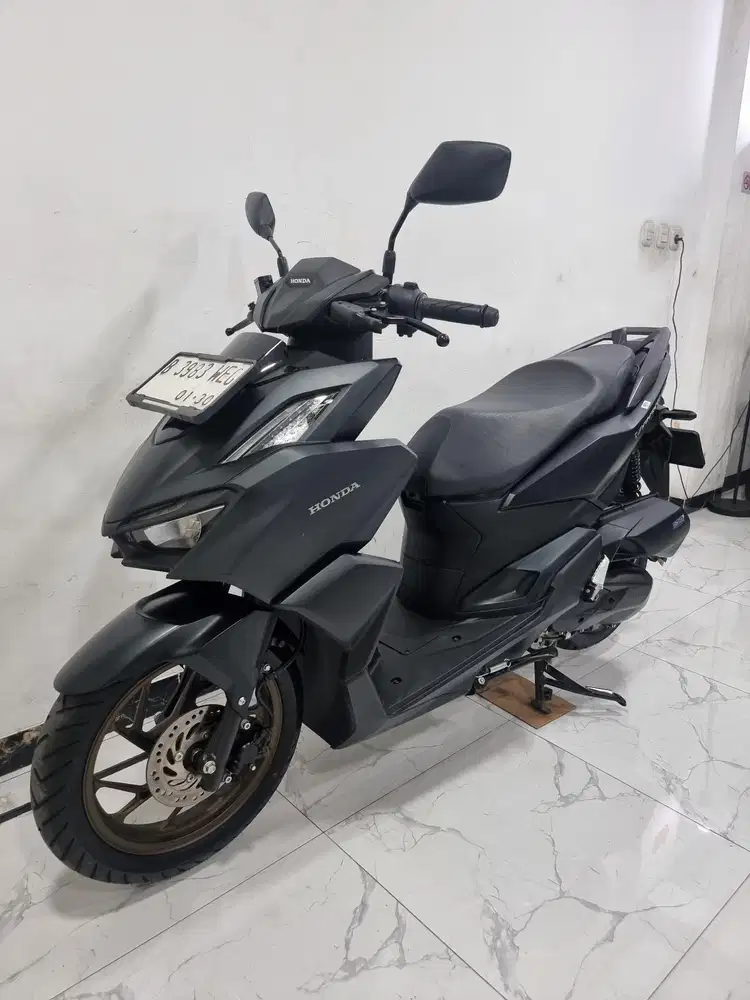 KM 2 RB Honda New Vario 160 Keyless ESP CBS ISS 2025 Bln 1 Gress