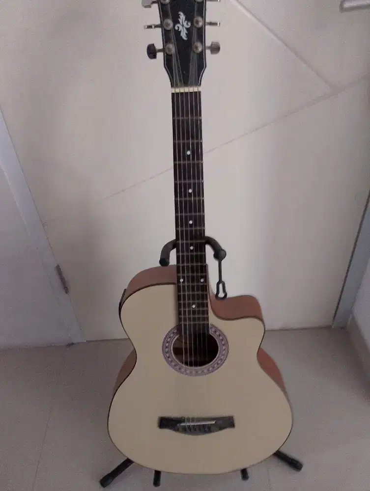 For Sale Gitar Akustik Kondisi Bagus