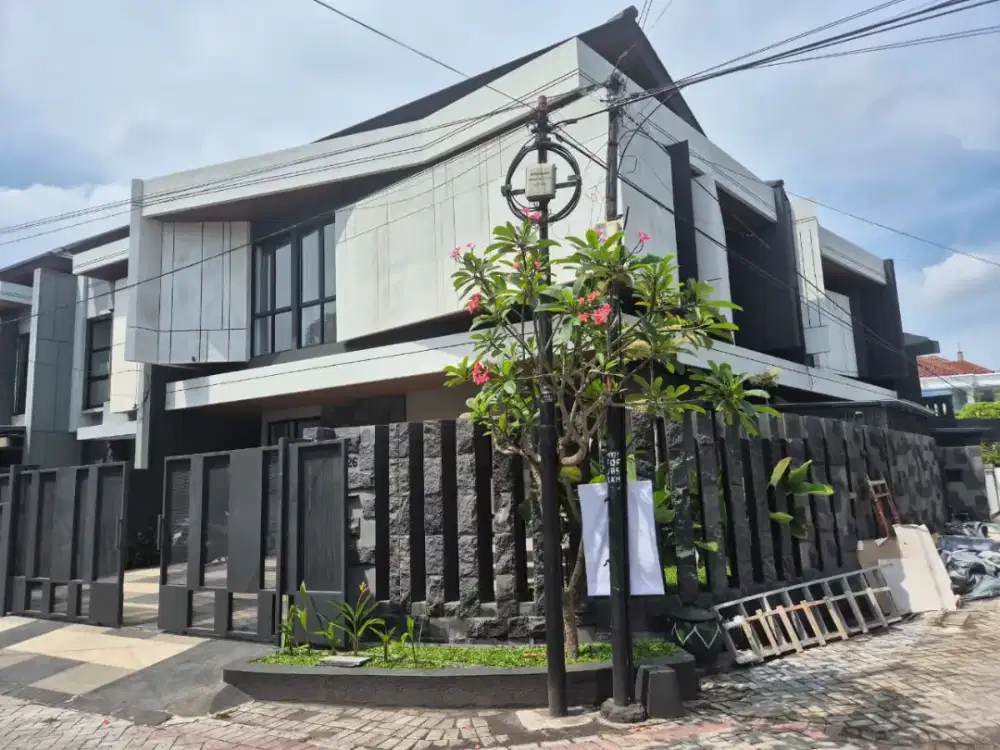Dijual Rumah Baru Gress Manyar Indah
