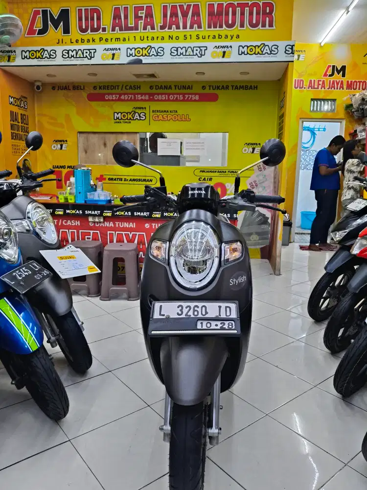 Simpanan km 17rb* SCOOPY STYLISH 2018 UM 300RB ACC