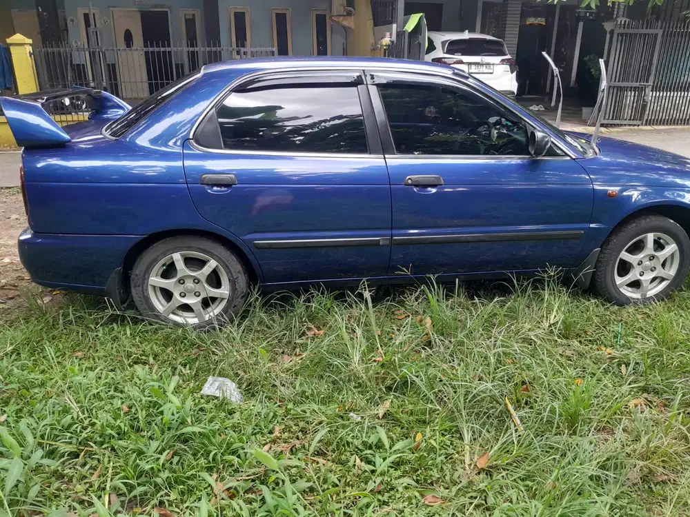 Suzuki Baleno 2000 Bensin