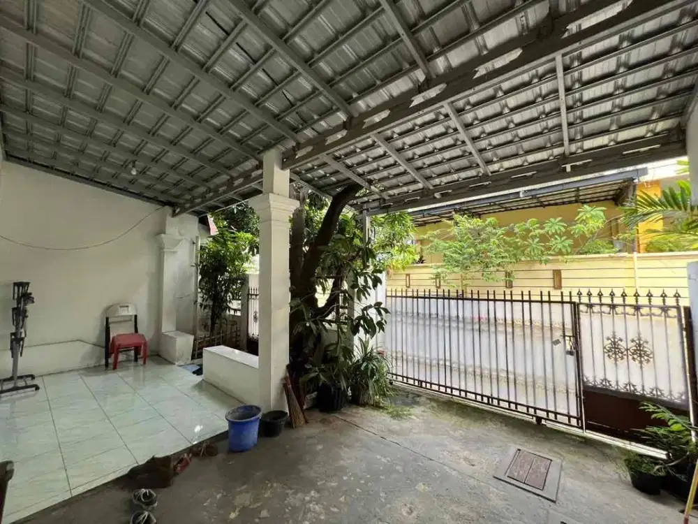 Dijual murah rumah Tua dibawah NJOP ,lebar 8 , Sunter Agung