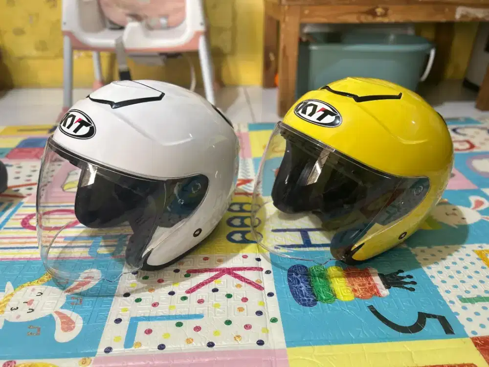 KYT Kyoto 2 Unit Putih (XL) & Kuning (L)