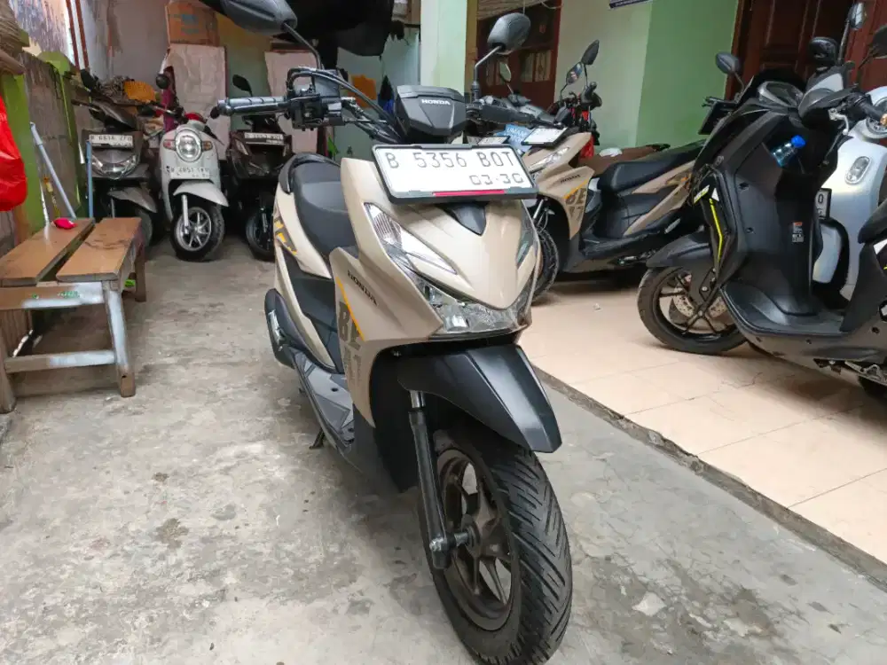 KM 1RB HONDA BEAT STREET 2025 BLN 3 BS TT 2024 HRG PAS DI CILEDUG ORI