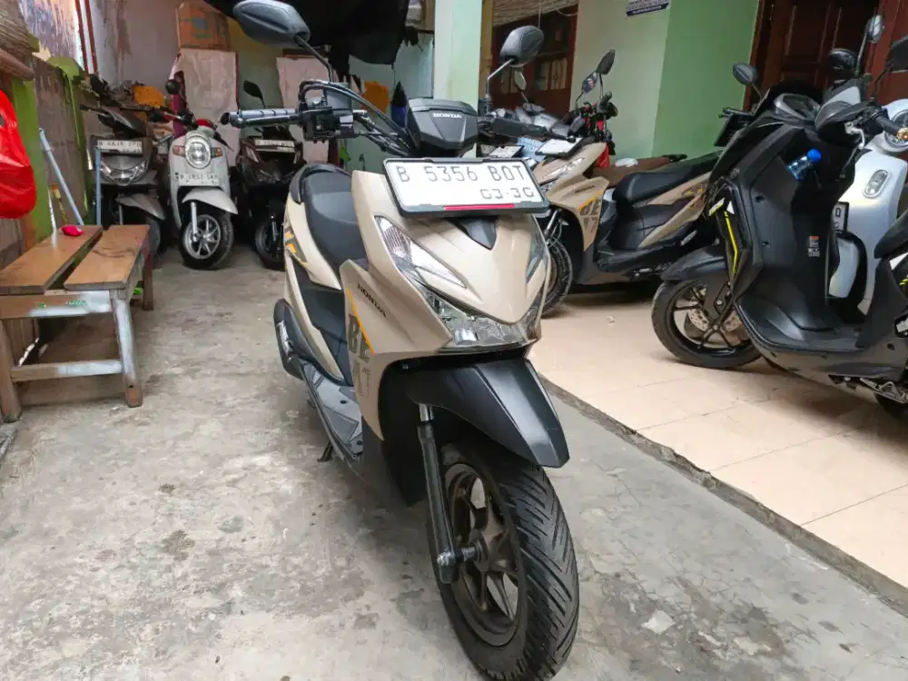KM 1RB HONDA BEAT STREET 2025 BLN 3 BS TT 2024 HRG PAS DI CILEDUG ORI