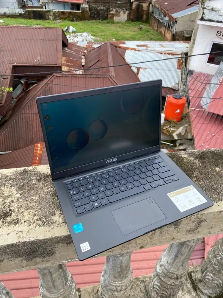 Laptop  Asus VivoBook A1400K Ram 8/256 GB Garansi 23 bulan