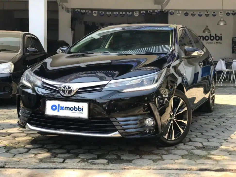 Pajak Panjang - Toyota Corolla Altis 1.8 V Bensin-AT 2018