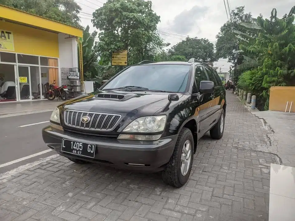 Toyota Harrier 3.0 2001 Plat L mujiono mobil bekas Sekoto