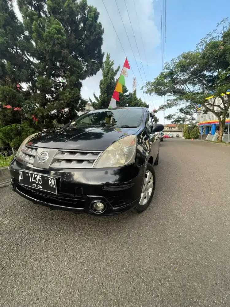 Grand Livina XV A/T 2009
Mobil Bagus dan Terawat
Surat Lengkap