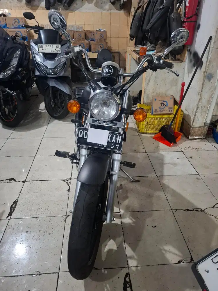 Motobi Patagonian Eagle 250cc 2022 Hitam XAN