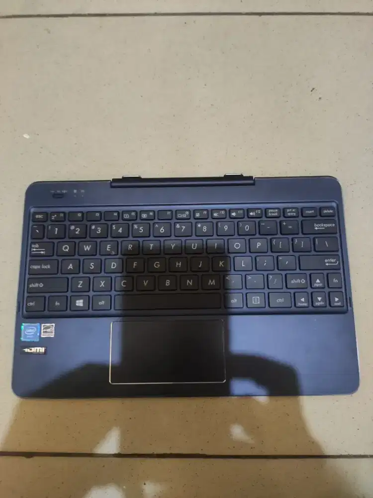 Docking keyboard bluetooth