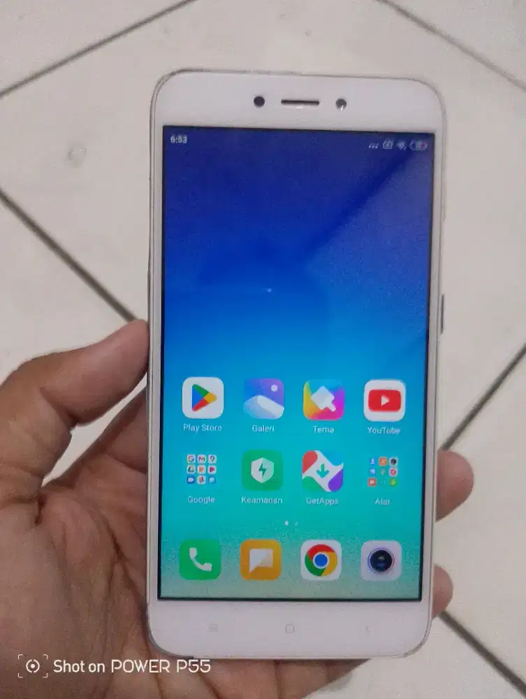 hp xiaomi 5a 2/16 kondisi normal internet youtube lancar casing jelek