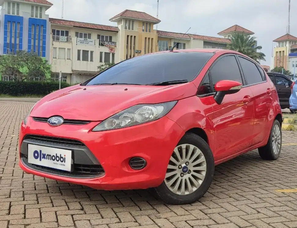 TDP 3,JT Ford Fiesta 1.4 Trend Bensin-MT Merah 2011