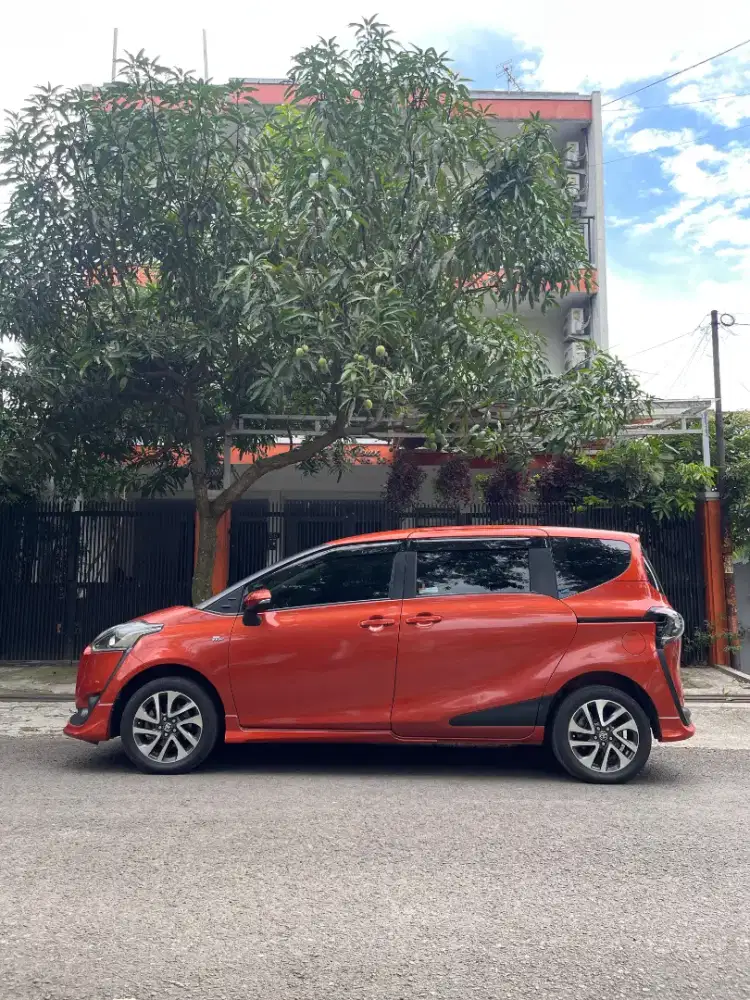 CAKEP BANGET!! SIENTA Q 2017