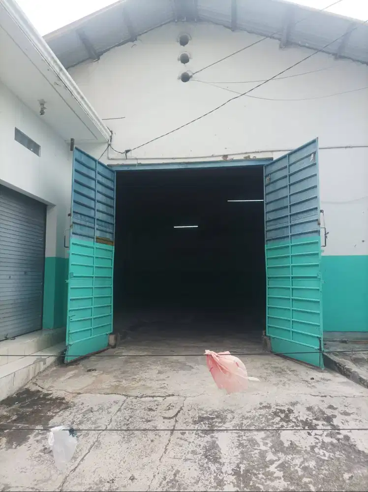 DISEWAKAN GUDANG DAN KANTOR