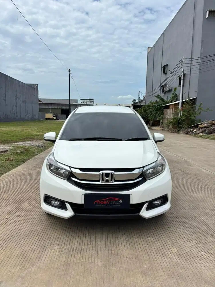 Honda Mobilio 1.5 E CVT 2018 Automatic ( Putih Metalik )