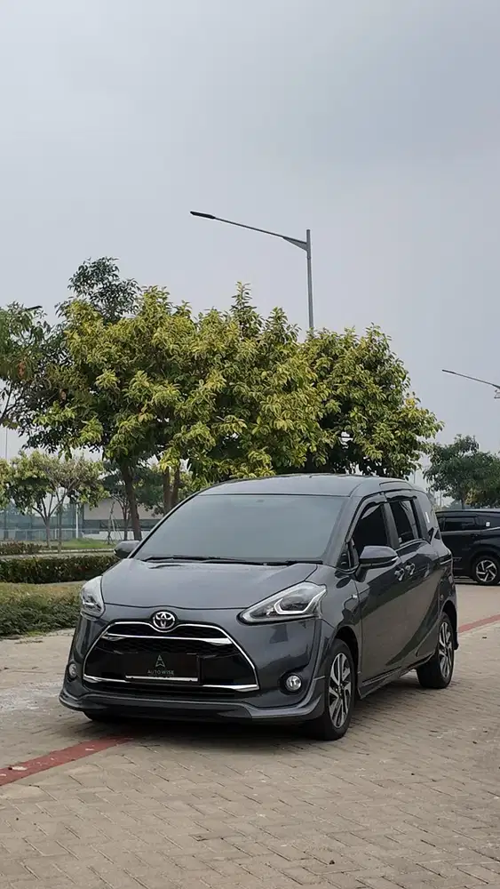 Toyota Sienta Q AT 2017