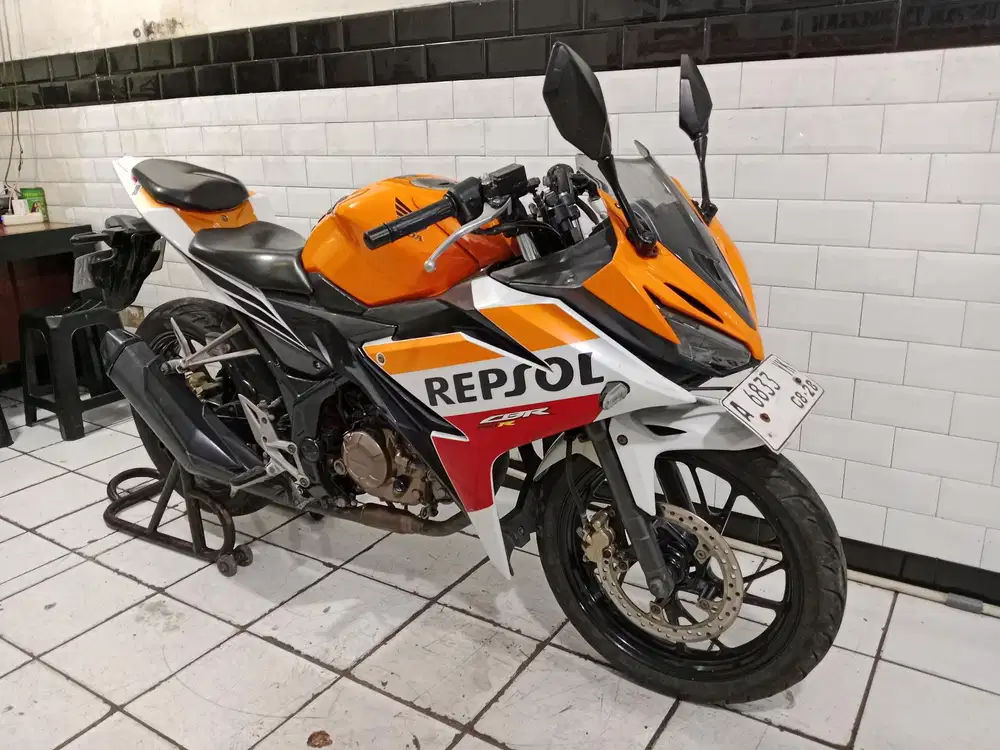 Cbr150r facelift tahun 2018 bagus siap gas