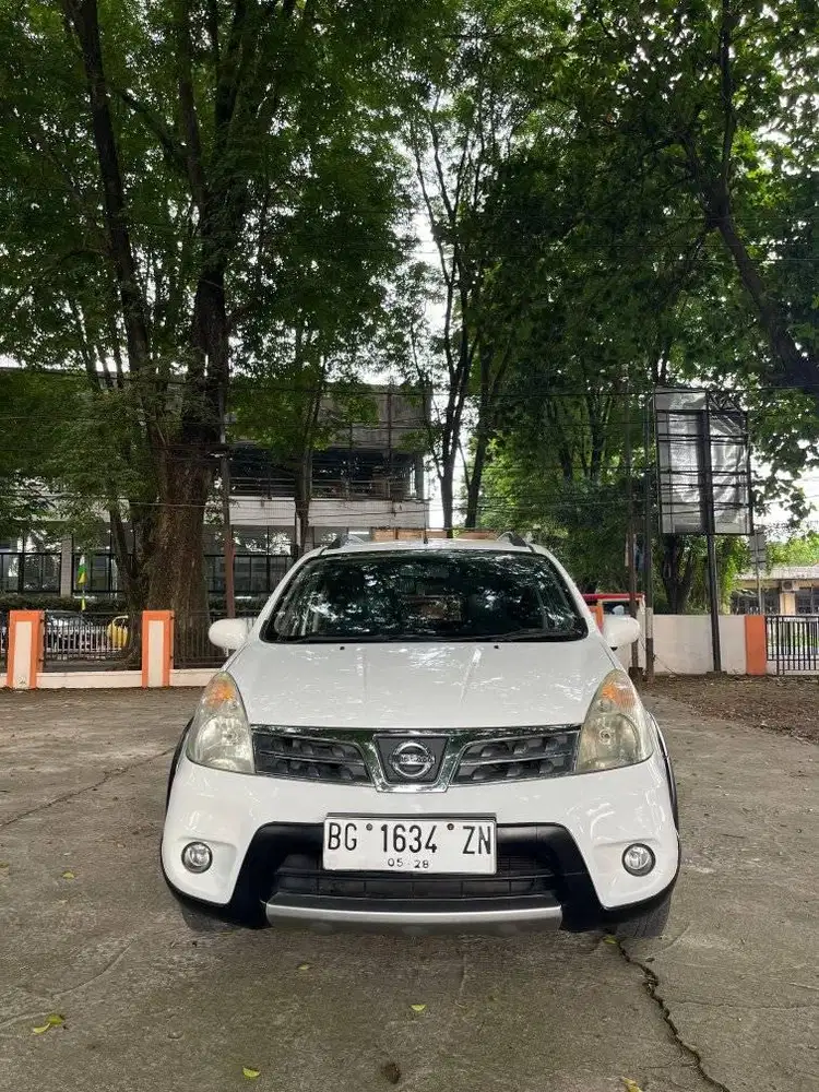 NISSAN GRAND LIVINA X GEAR MT 2013