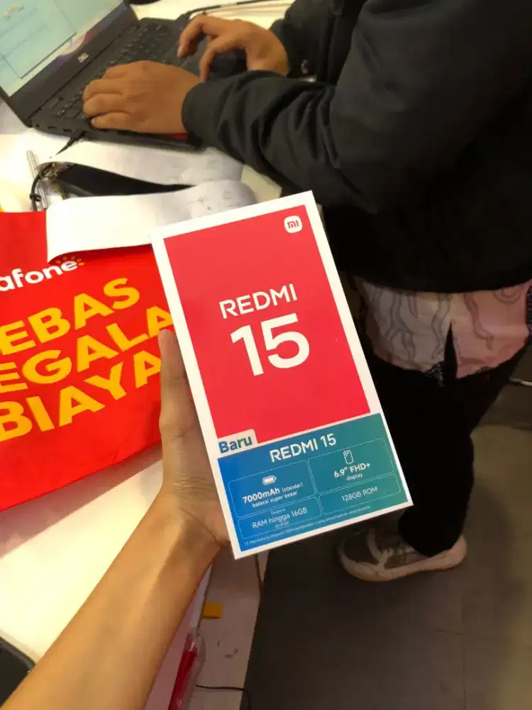 Redmi 15 8/128Gb nfc baterai 7000mah