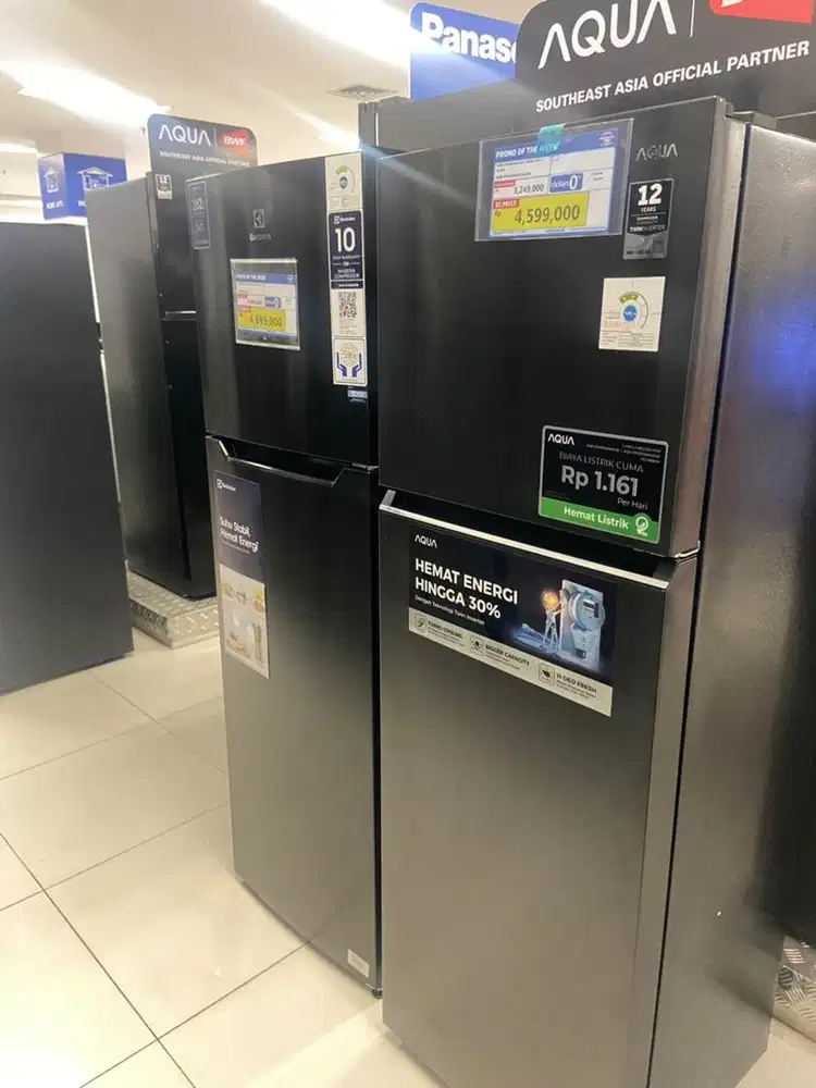 KULKAS AQUA 2pintu 265L silver