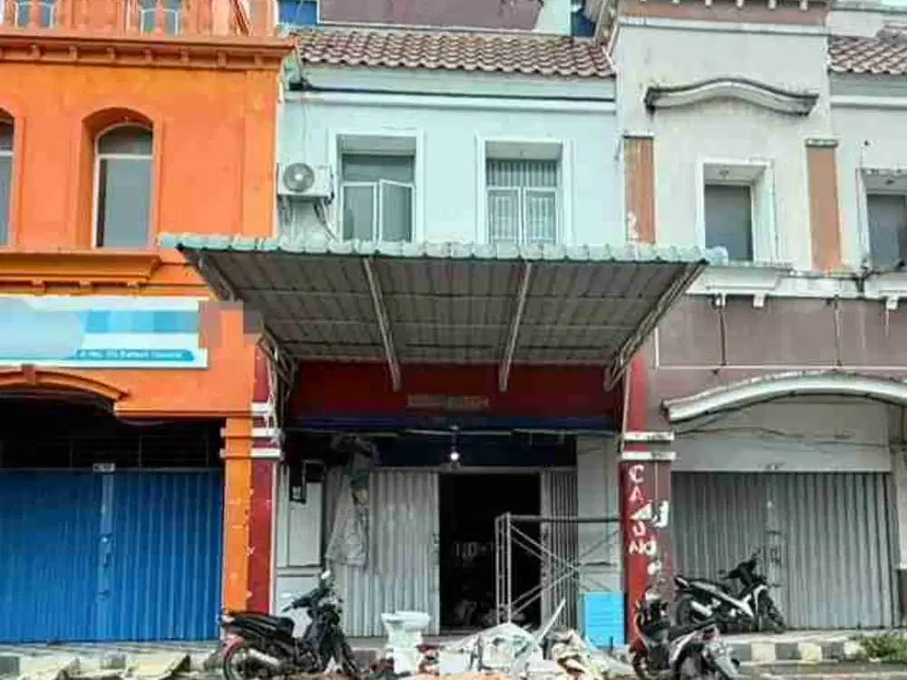 DisewakanRuko hadap Jalan Raya 
Full Renovasi Di Mahkota Niaga Batam Center