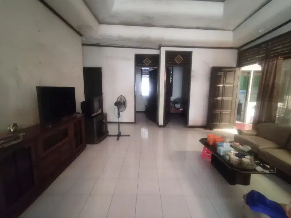 Dijual Rumah Lokasi Jl. Soekarno Hatta Semarang