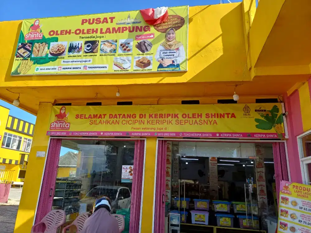 Dibutuhkan Karyawati Bagian KASIR & PRAMUNIAGA TOKO KERIPIK SHINTA