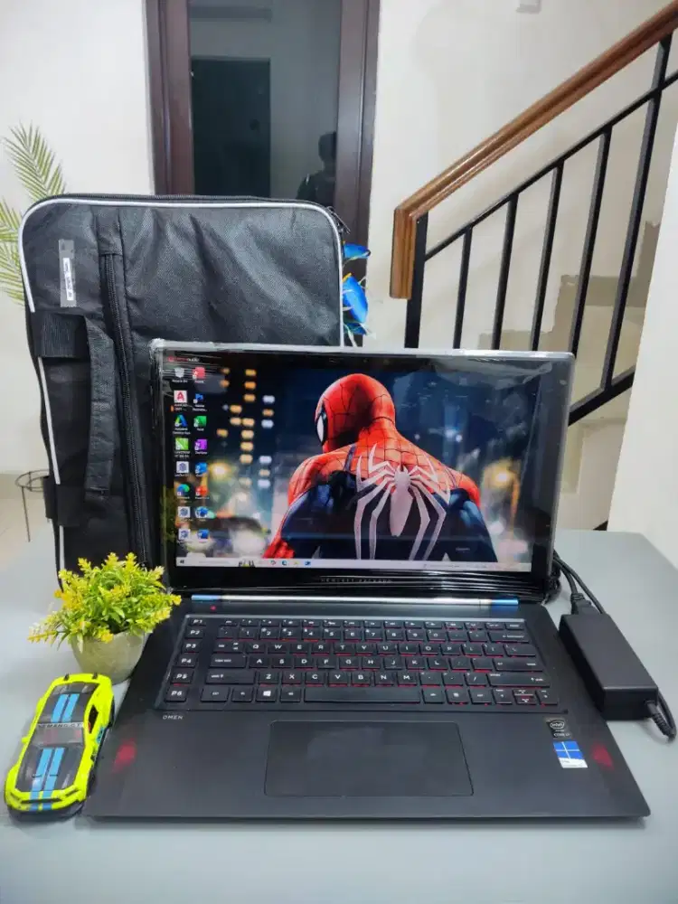 HP OMEN 15-5024Tx Layar TOUCHSCREEN  Full HD