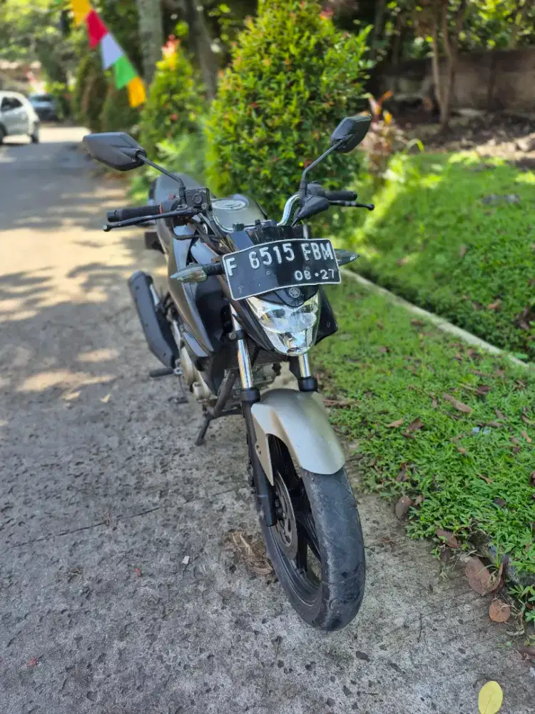 Dijual Yamaha Vixion tahun 2017 surat lengkap pajak hidup