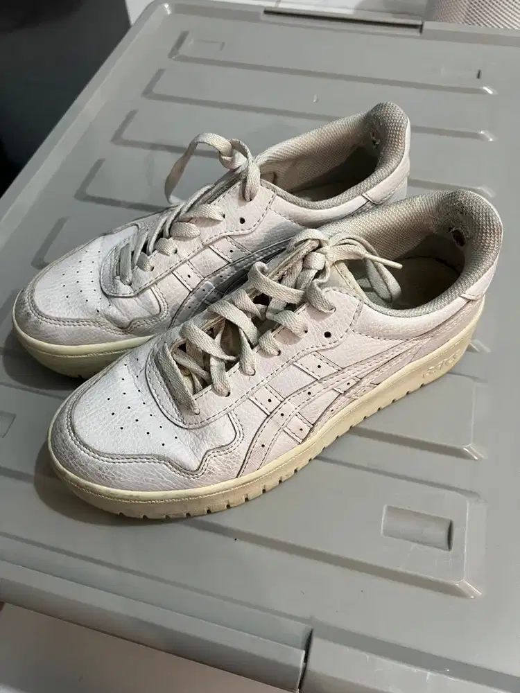 Sepatu Asics Running