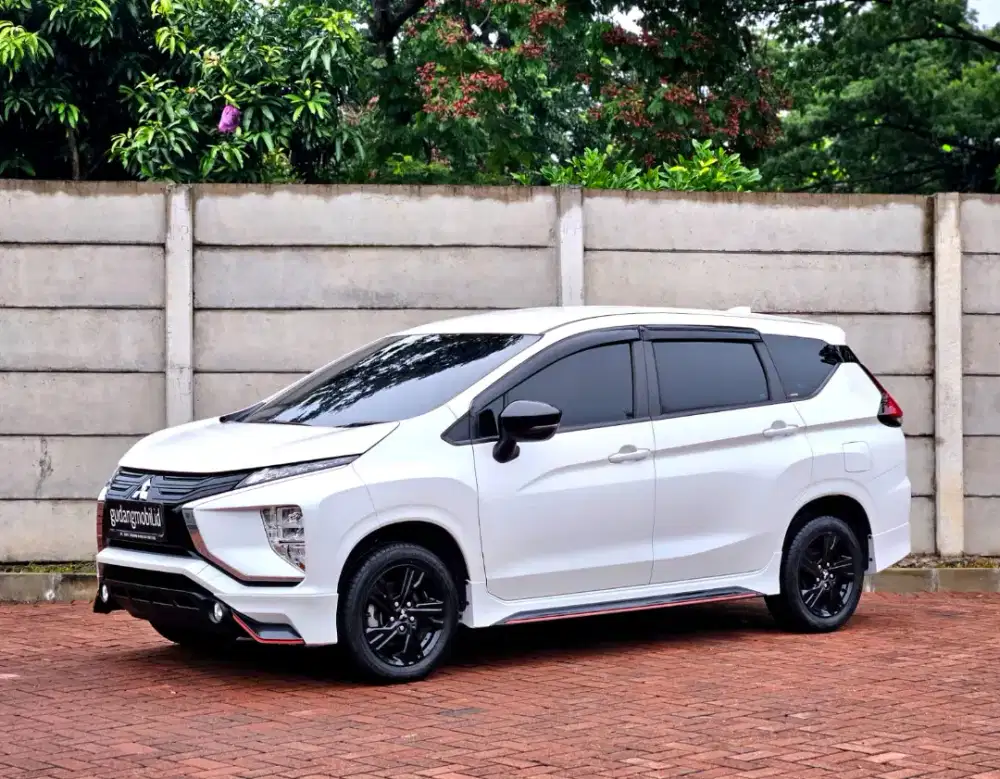 Mitsubishi xpander black edition AT 2021