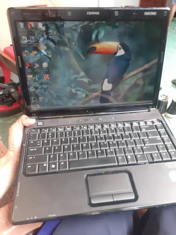 Laptop COMPAQ V3000