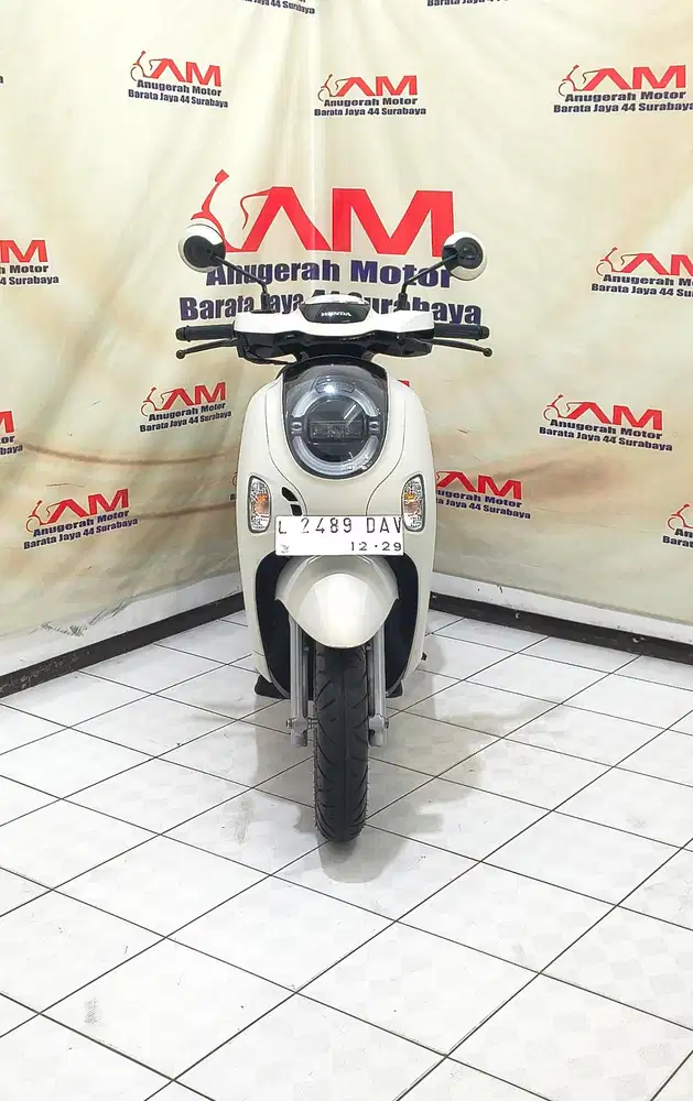 Km 5Ribu Honda New Scoopy prestige tahun 2024 Putih Doff