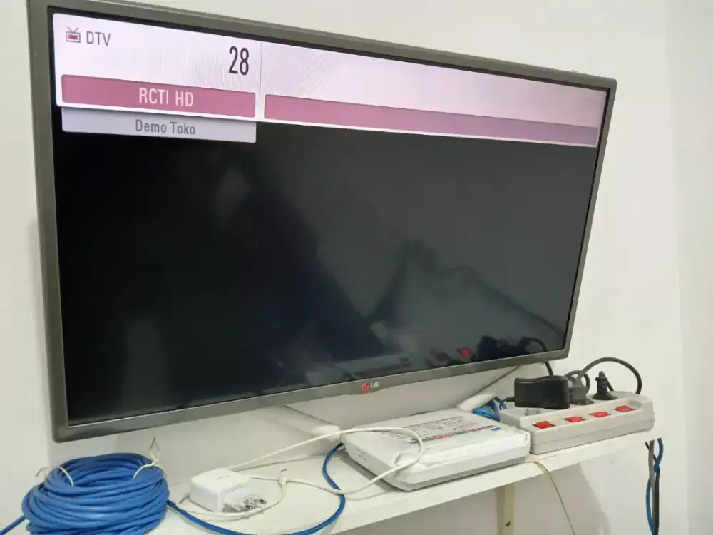 Tv LED LG 32 siaran sudah digital .normal mulus. Nett 850