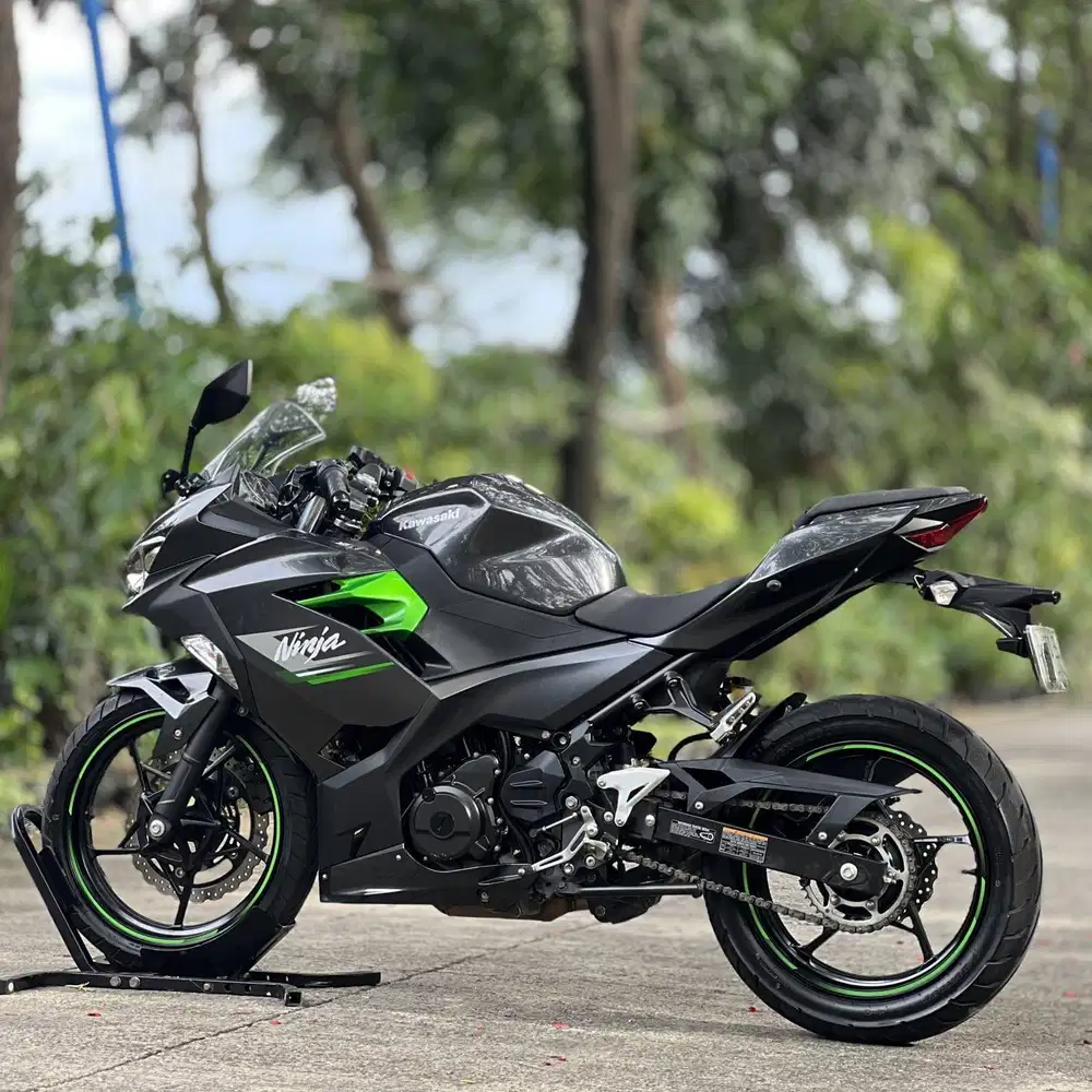 KAWASAKI NEW NINJA 250 FI GREY 2023 KM 3K PAJAK PANJANG NO MINUS