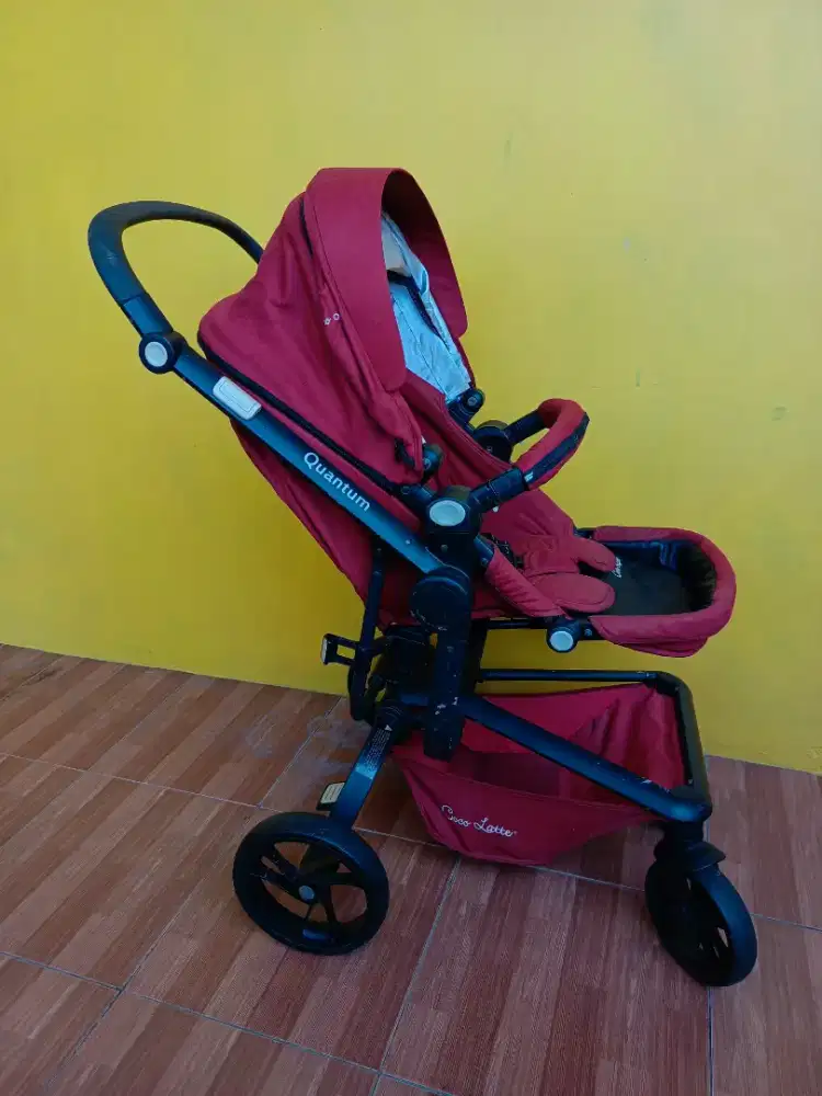 Dijual Stroller Cocolatte Quantum Red Preloved Kondisi Bagus