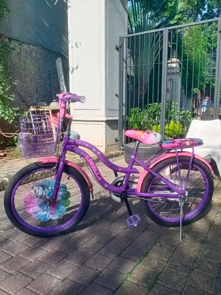 Sepeda anak prempuan