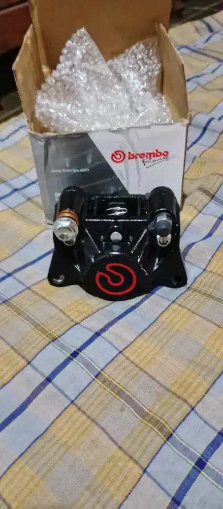 Kaliper brembo kaga ada breket